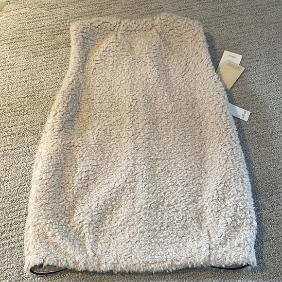 Sherpa Vest - Picture 3 of 4